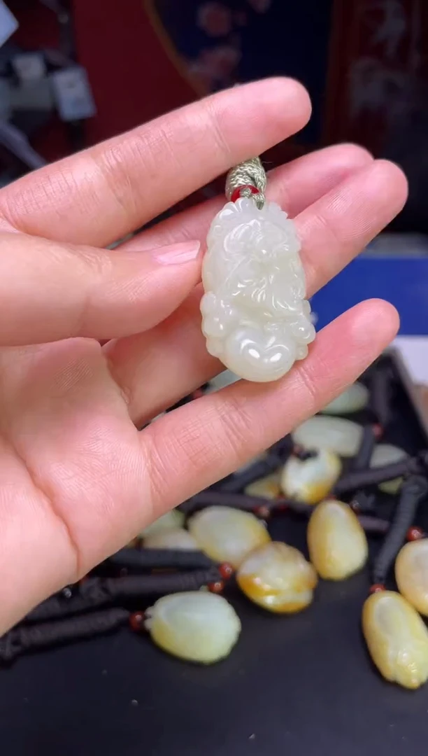 颈饰未镶嵌和田玉123