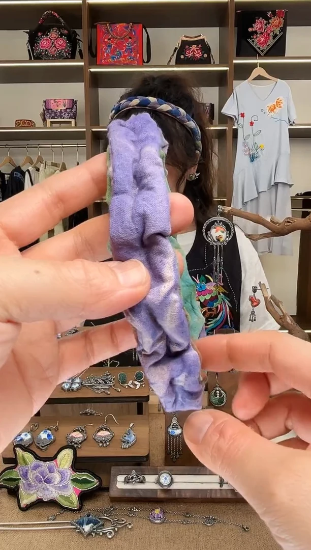 织绣A19黔东南苗族刺绣