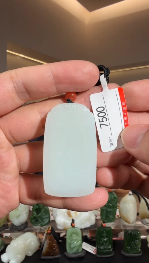 和田玉未镶嵌颈饰1