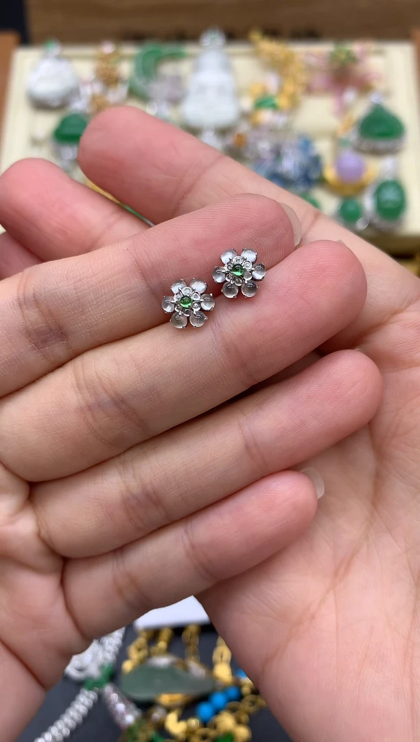 翡翠18K金镶嵌耳饰89-中国好珍宝