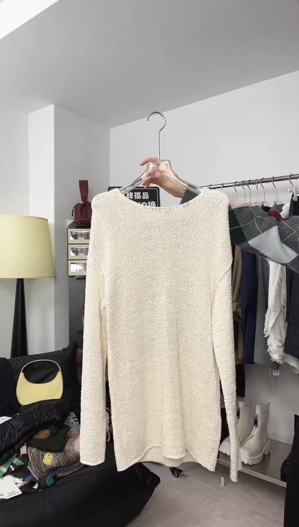 编号015 国外设计师品牌 毛衣 福福已开价