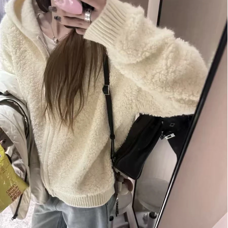 D701-D750秋冬新款韩国设计师韩版高级感女装时尚洋气百搭上衣