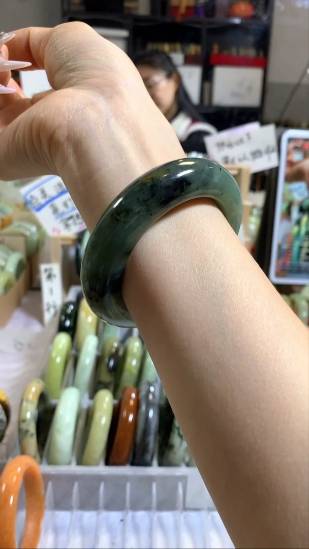 未镶嵌岫玉手镯55（54+）大小腰