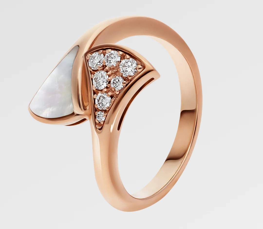 99新 BVLGARI/宝格丽 DIVAS’ DREAM系列玫瑰金白贝母密镶钻石戒指