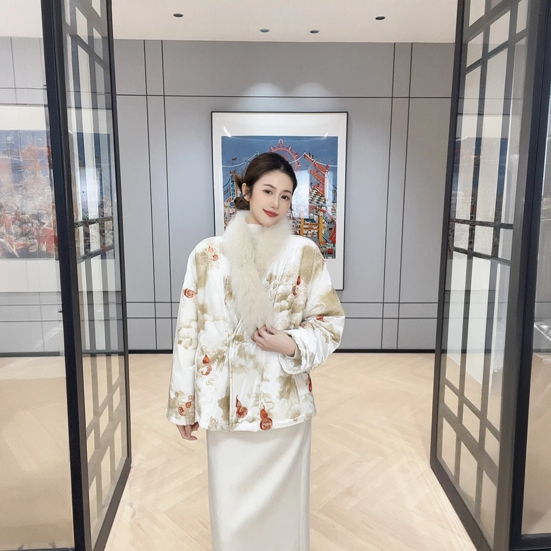 ZLeays林小允-锦鲤-白色棉服XMXY636