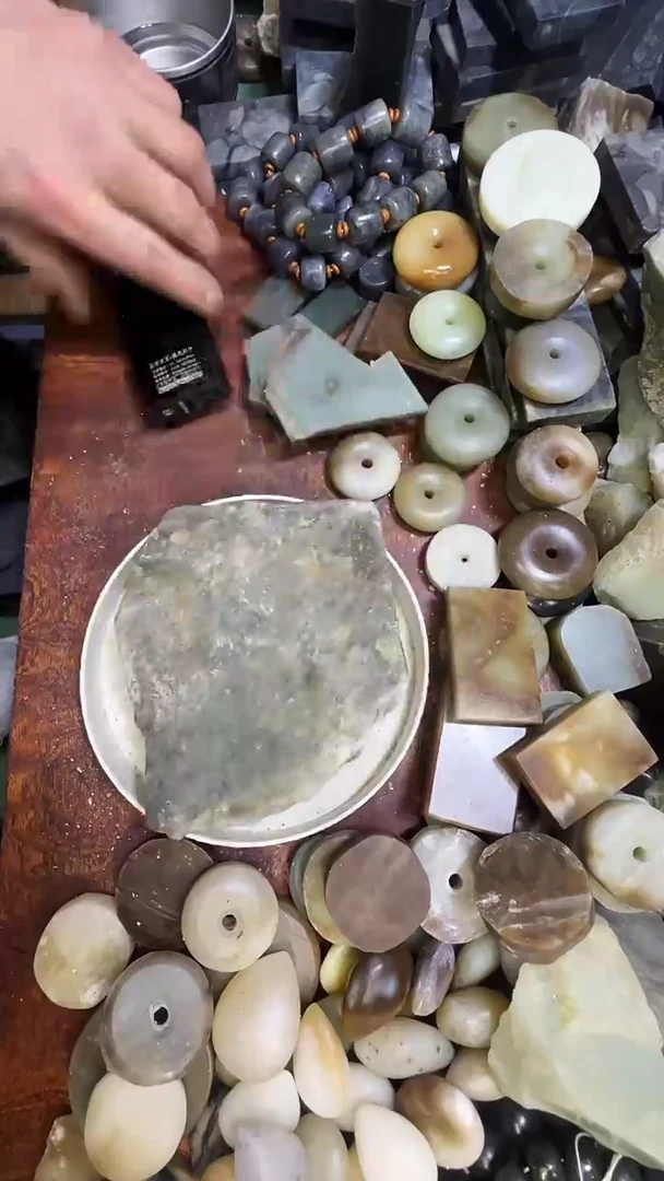 未镶嵌和田玉珠宝半成品1
