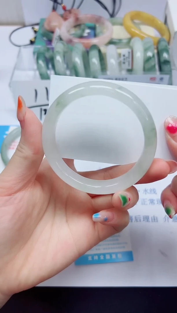 石英质玉手镯未镶嵌29/53.3