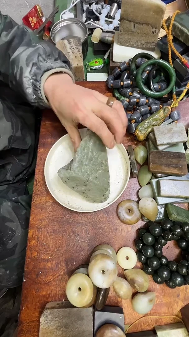 未镶嵌和田玉珠宝半成品1