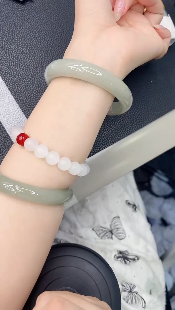 石英质玉手镯未镶嵌53-60.8