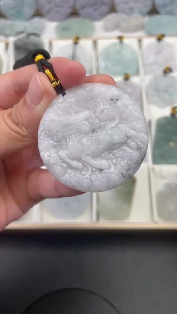 颈饰未镶嵌翡翠天然缅甸翡翠A货126