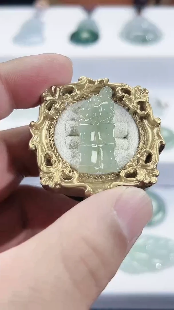 颈饰未镶嵌翡翠天然缅甸A货翡翠    小竹节