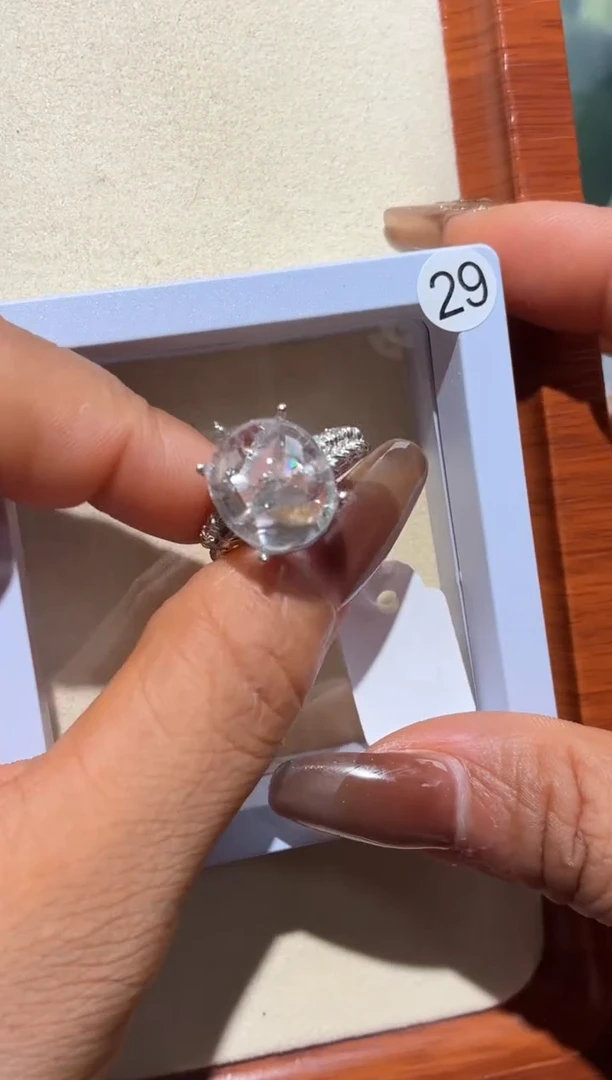 银S925镶嵌戒指水晶美****?定制