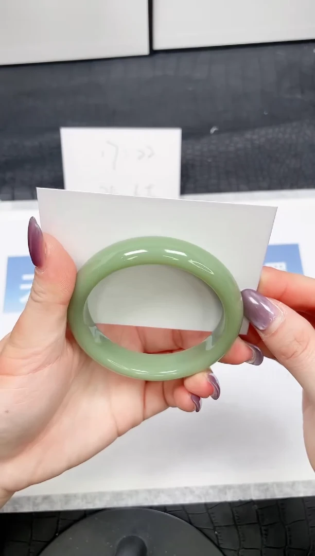 【闪购商品】石英质玉手镯未镶嵌06-58.5