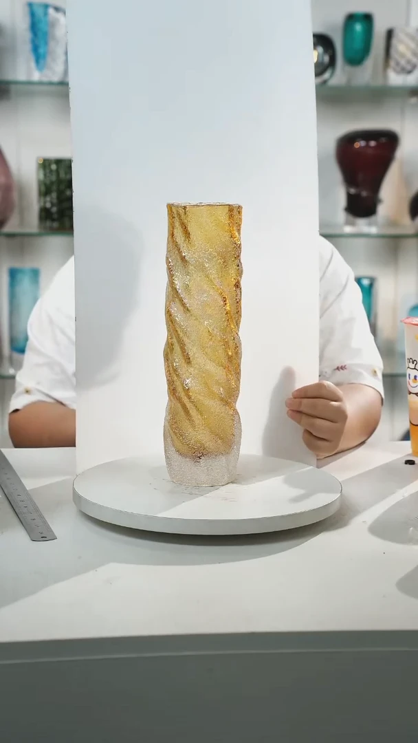 31高轻奢琉璃花器福利正常手工痕迹