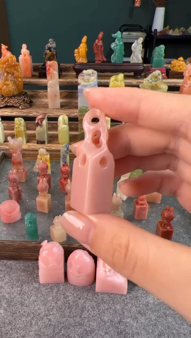 云南石粉冻太湖石1.3*1.3*4.3