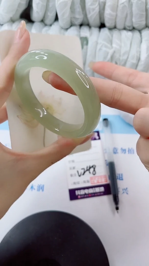未镶嵌手镯石英质玉多样性发货V248
