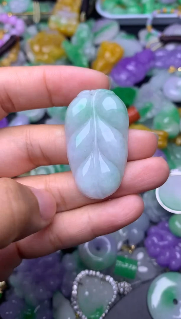 颈饰未镶嵌翡翠缅甸翡翠吊坠