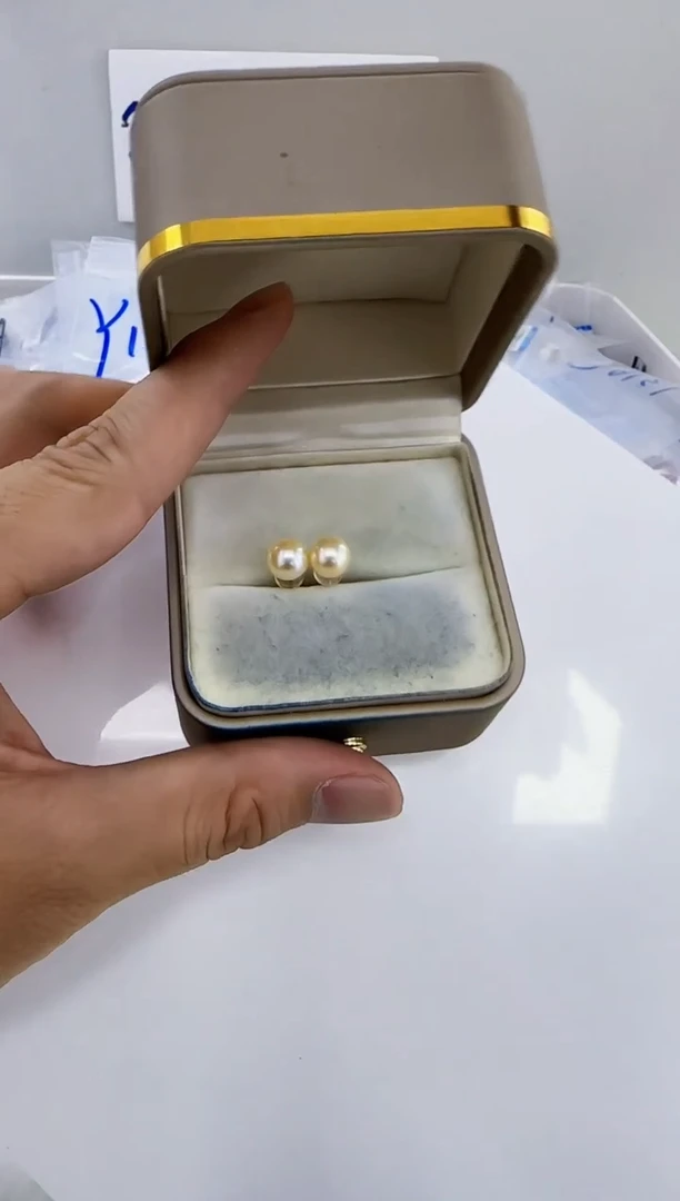 18K金镶嵌海水珍珠DA海水羽皇金耳钉7-8  y151