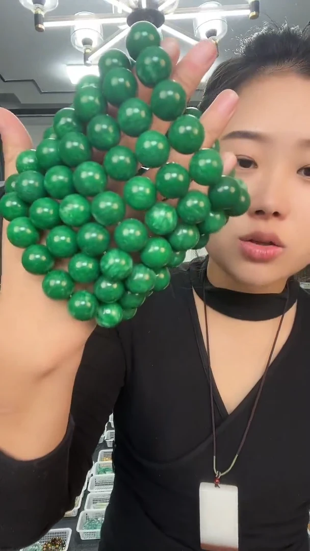 绿色圆珠卡16手串多样性发货任意一件