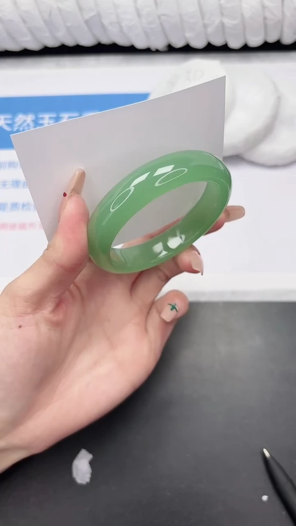 未镶嵌手镯石英质玉9-56.5TLL