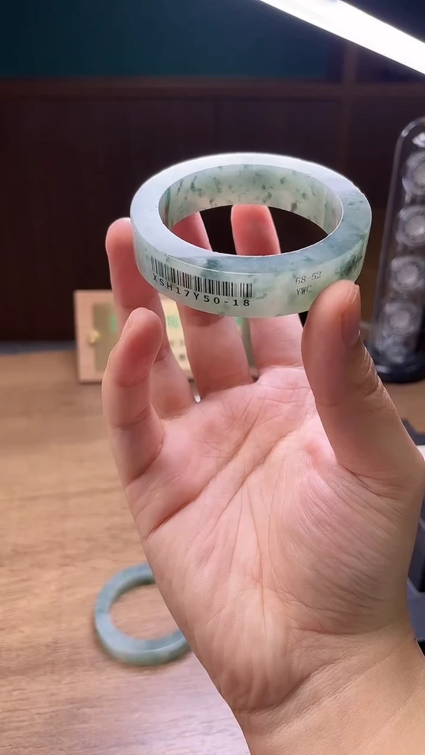 未镶嵌手镯定制翡翠圆*定制