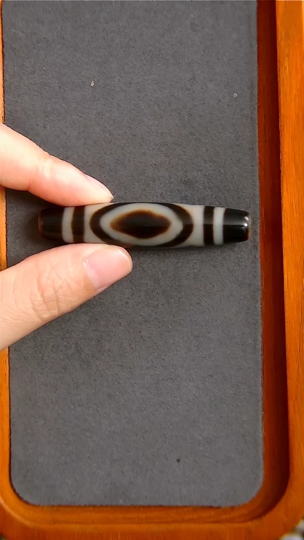 未镶嵌玛瑙/玉髓珠宝半成品老良品佛一眼天地天珠13*60