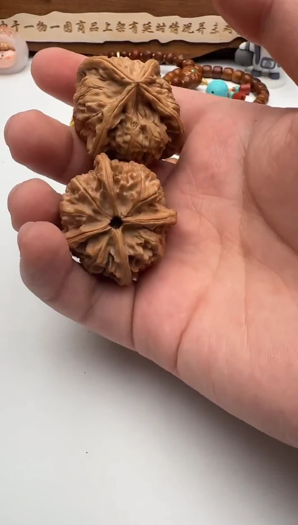 【闪购商品】文玩核桃把件核桃
