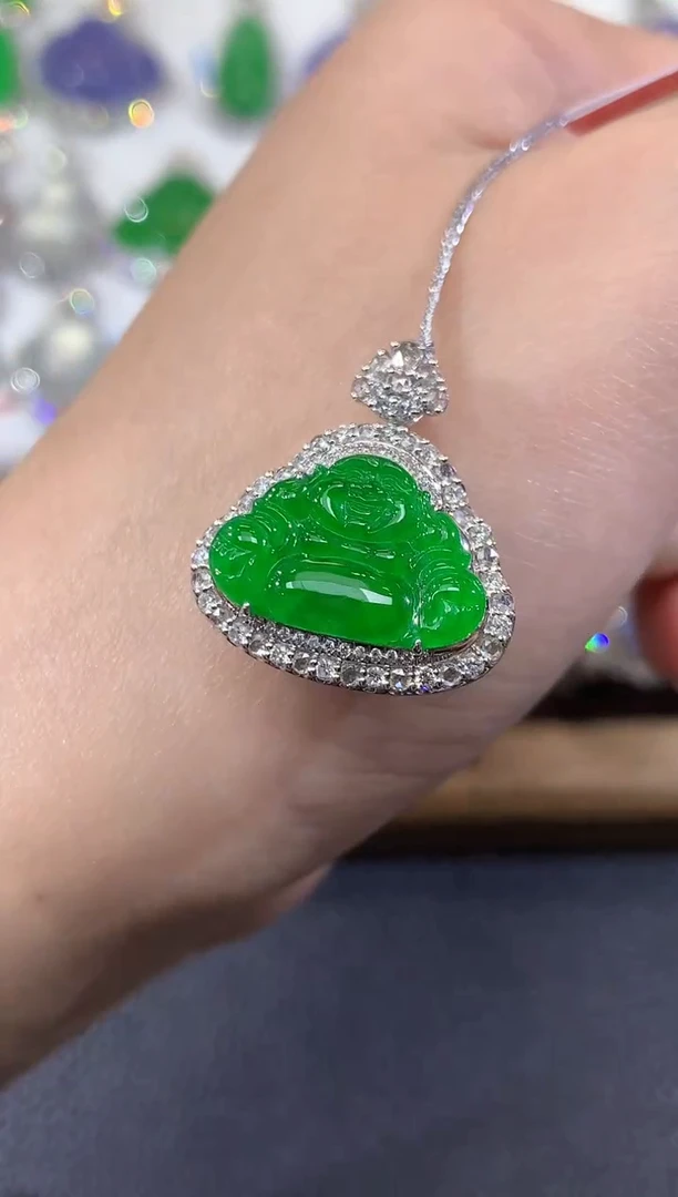 吊坠(不含链)18K金镶嵌翡翠A77