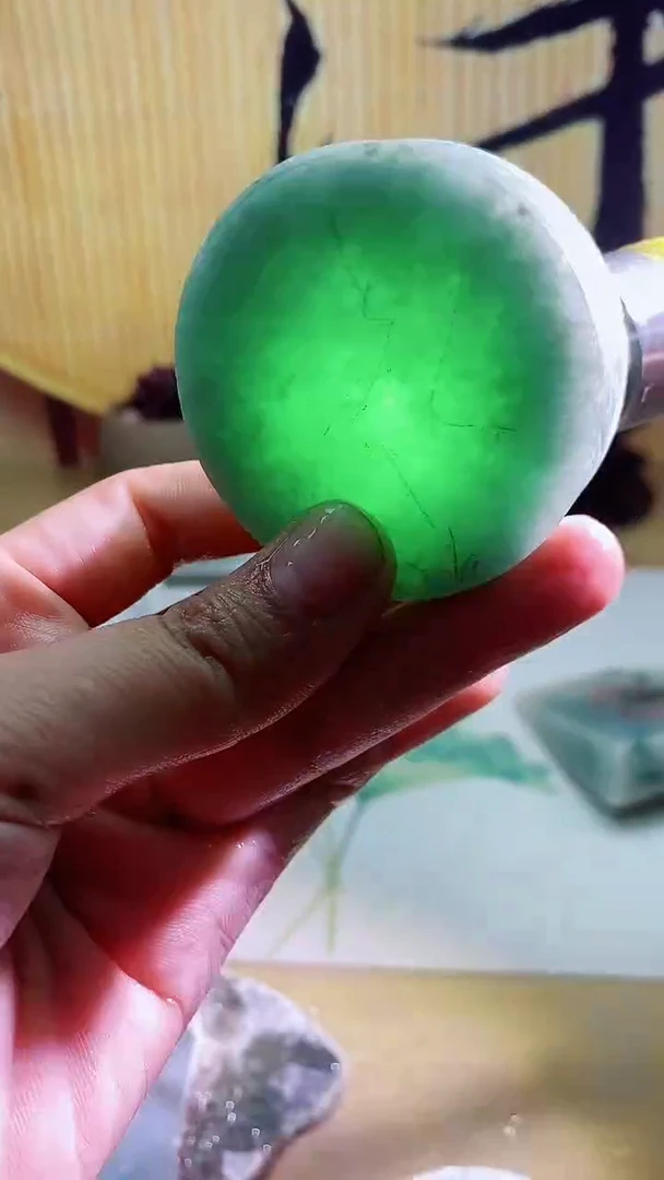 翡翠未镶嵌颈饰翡翠136
