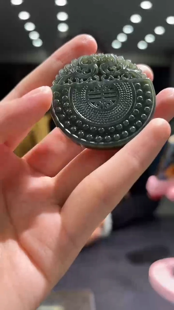 颈饰未镶嵌和田玉工厂清货不退不换微包容多样性拍一发一