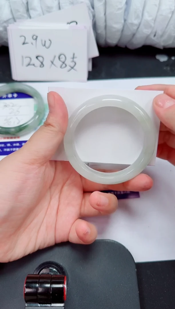 石英质玉手镯未镶嵌303-54/55