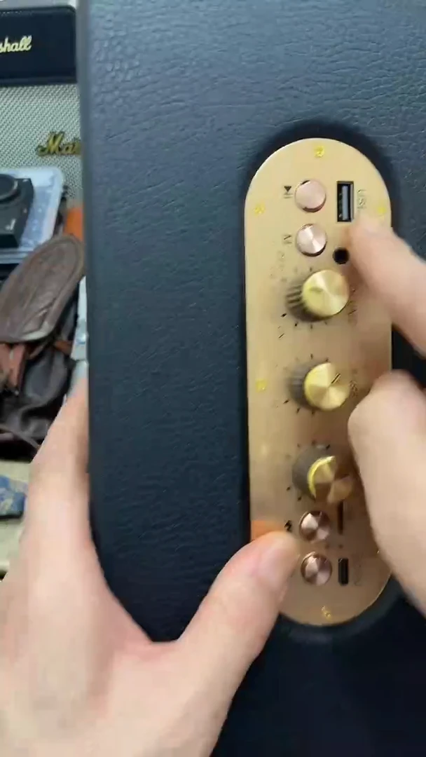 瓷片闪购商品 如图所示