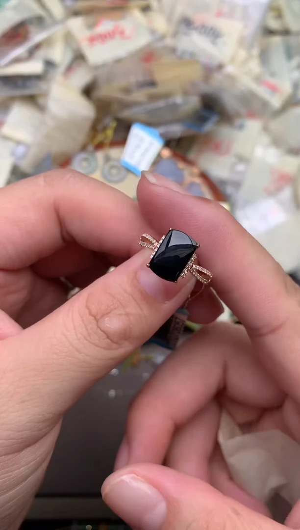 翡翠挂件18K金镶嵌 —13圈