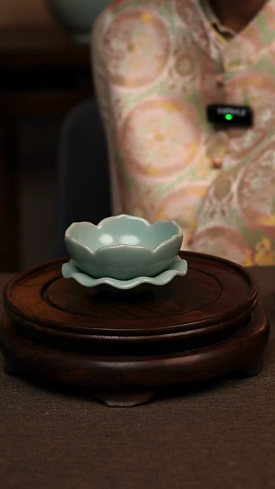 瓷片仿古天青莲花茶漏 微瑕 不带礼盒
