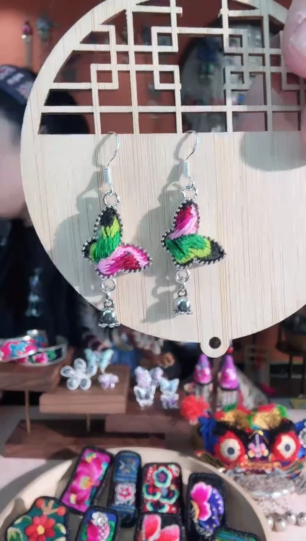 织绣非遗手工苗绣刺绣好物6