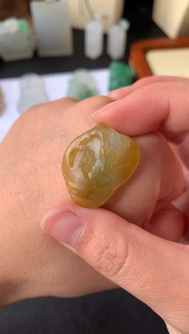 【闪购商品】定制翡翠未镶嵌翡翠