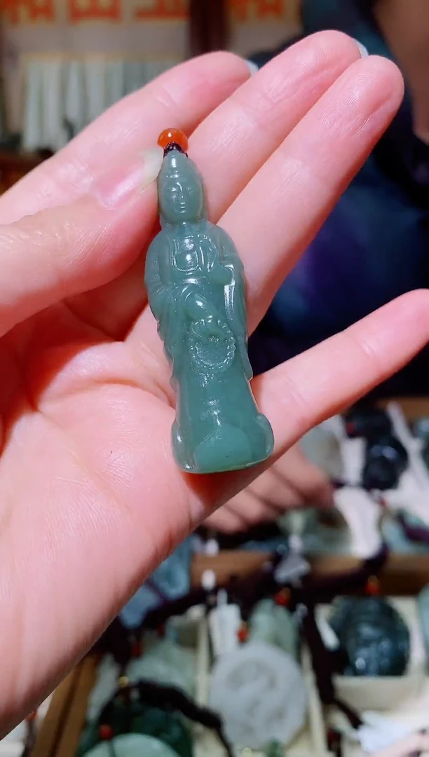 颈饰未镶嵌和田玉1