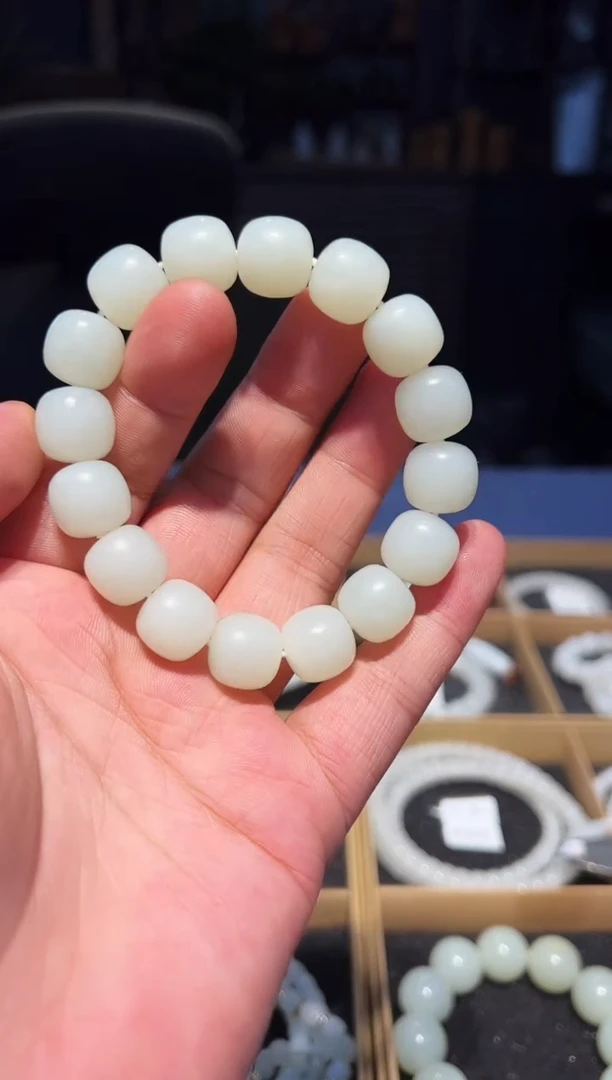 未镶嵌手串和田玉14+