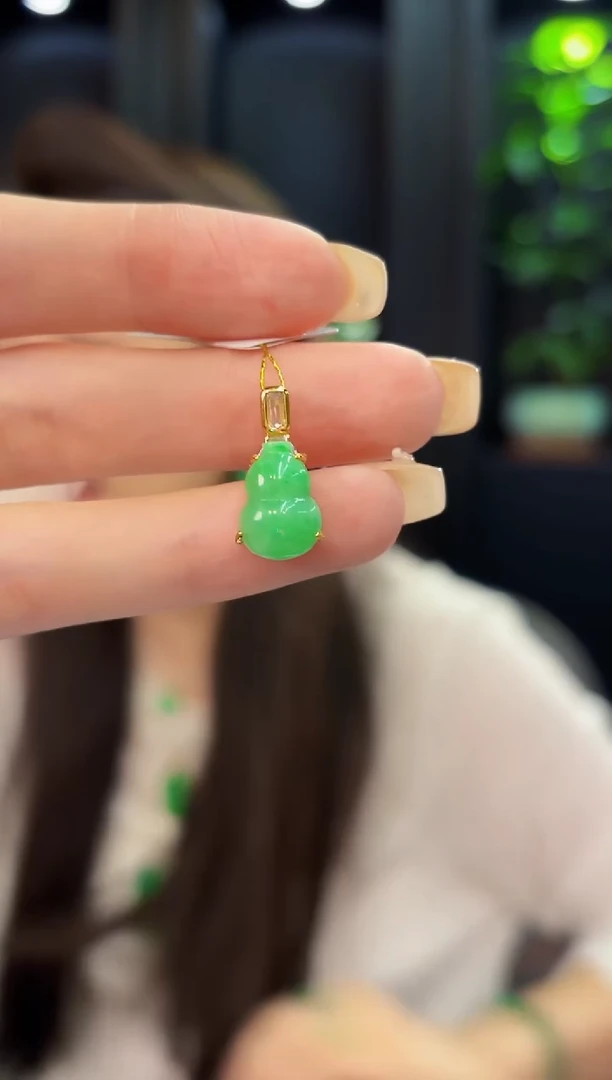 翡翠未镶嵌吊坠(不含链)5缅料A货/多样性发货/一件