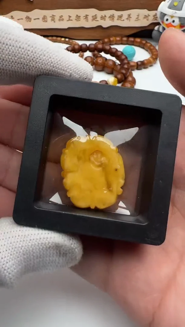【闪购商品】琥珀裸石未镶嵌蜜蜡