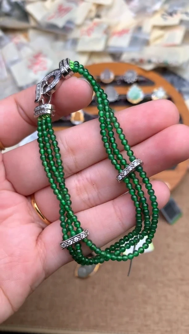 未镶嵌挂件翡翠一