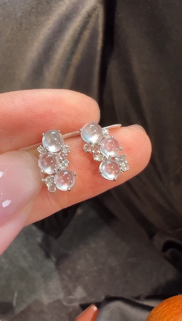 18K金镶嵌翡翠耳饰L6耳钉