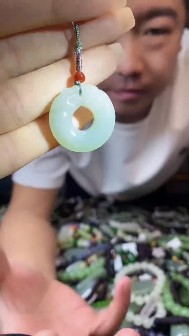 颈饰未镶嵌和田玉多样性发货，拍一发一