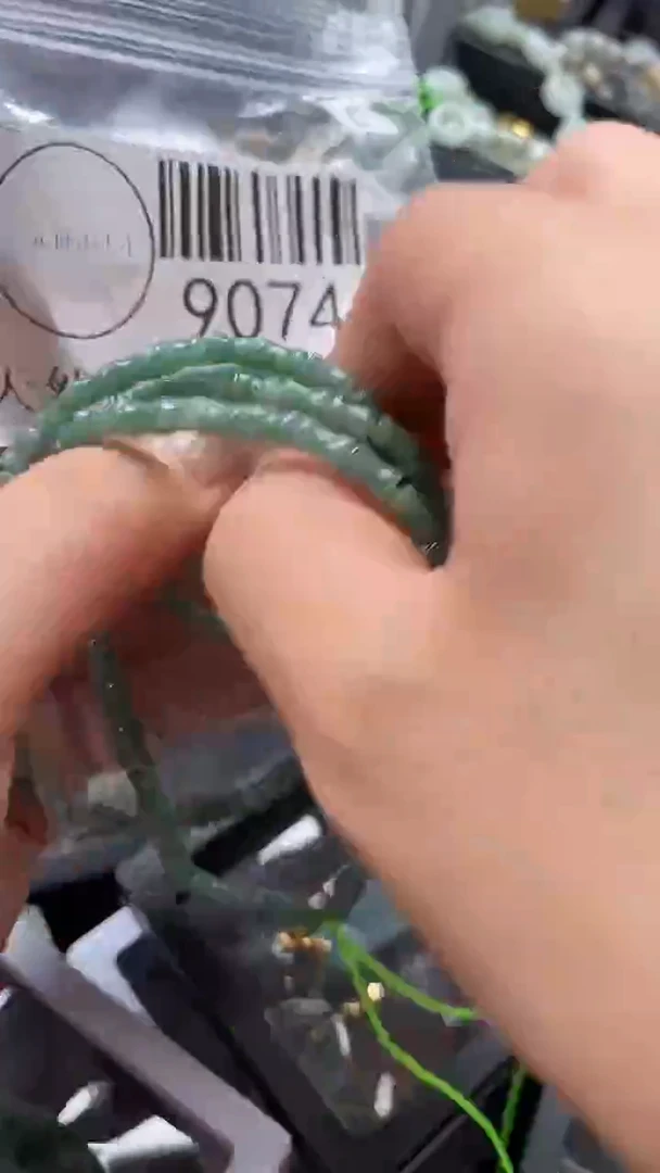 吊坠(不含链)未镶嵌翡翠9074