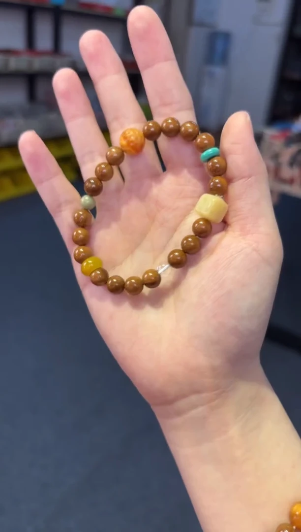 合金石英质玉（黄龙玉）手链库克圆珠黄龙玉设计款