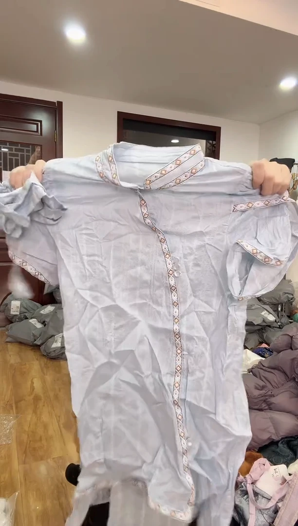 半袖 M  110斤以里