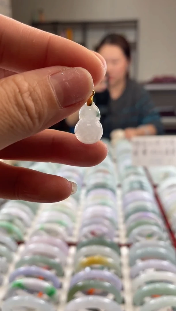 颈饰未镶嵌翡翠多样性发一