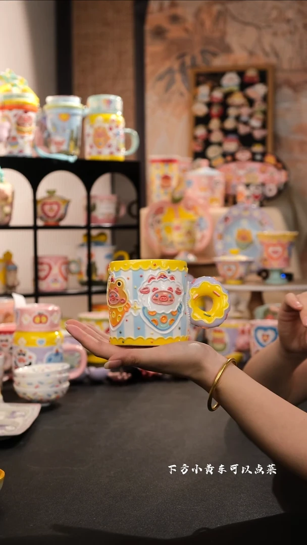 摆件景德镇手工手绘设计师款