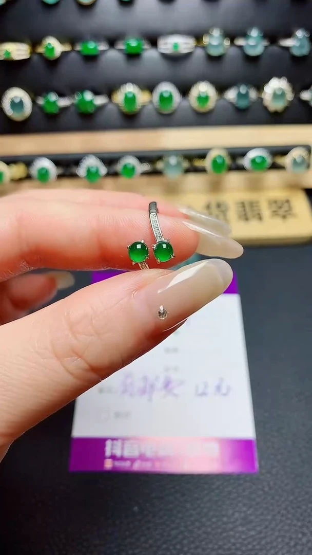 翡翠戒指银S925镶嵌天然翡翠A货s925银镶