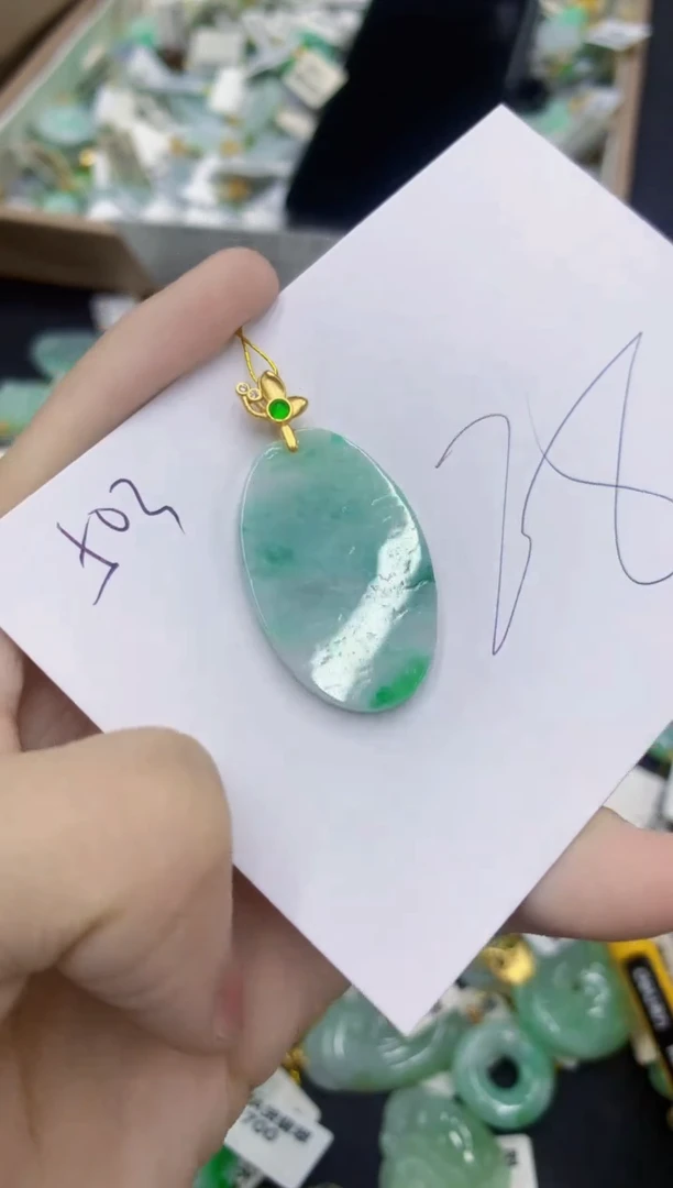 翡翠未镶嵌颈饰111111